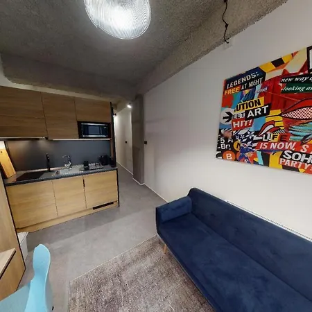 In 13 Apartman *