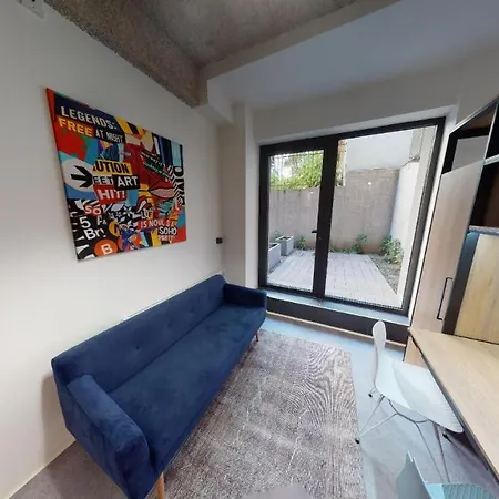 In 13 Apartman *